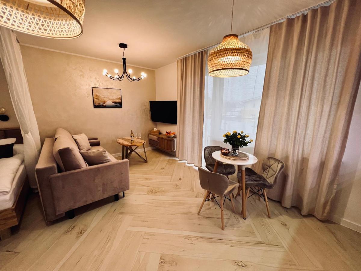 Sunset Apartment *